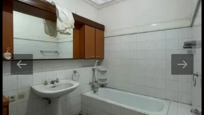 RUMAH KLASIK DI MENTENG DI JL MENDUT JAKARTA PUSAT