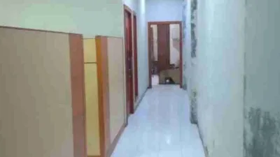 Ruko 4 lantai cempaka putih Jakarta, pinggir jalar raya -  Strategis harga di bawah pasar 6,5 M